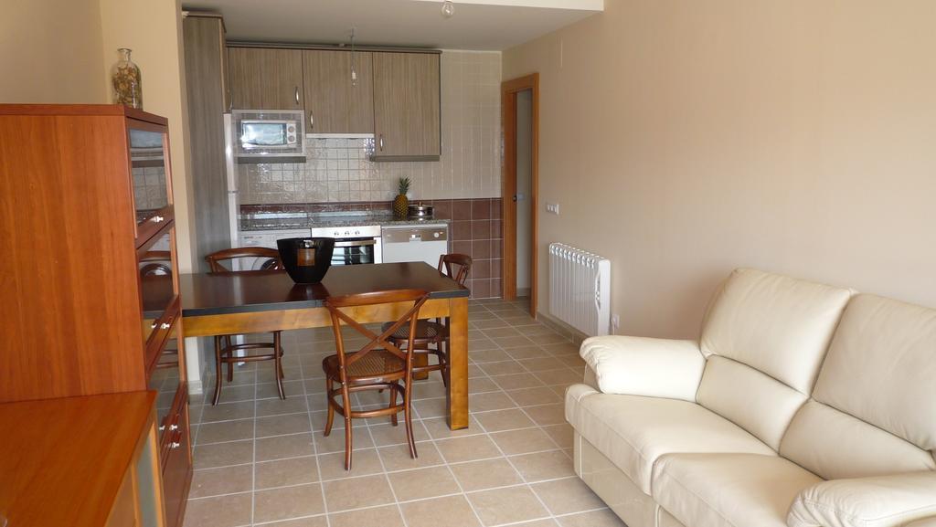Apartamentos La Covatilla Neila de San Miguel Bagian luar foto