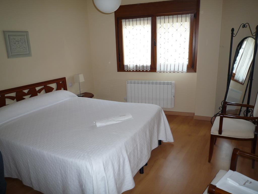 Apartamentos La Covatilla Neila de San Miguel Bagian luar foto